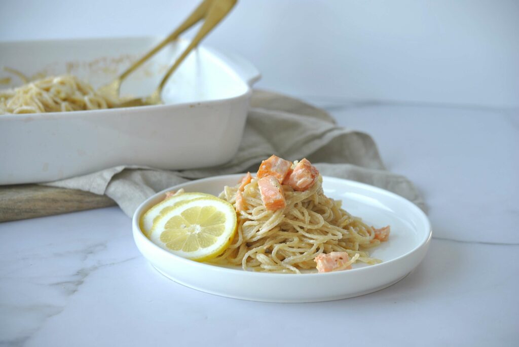 Spaghetti mit Lachs und Zitronensauce, Spaghetti mit Räucherlachs