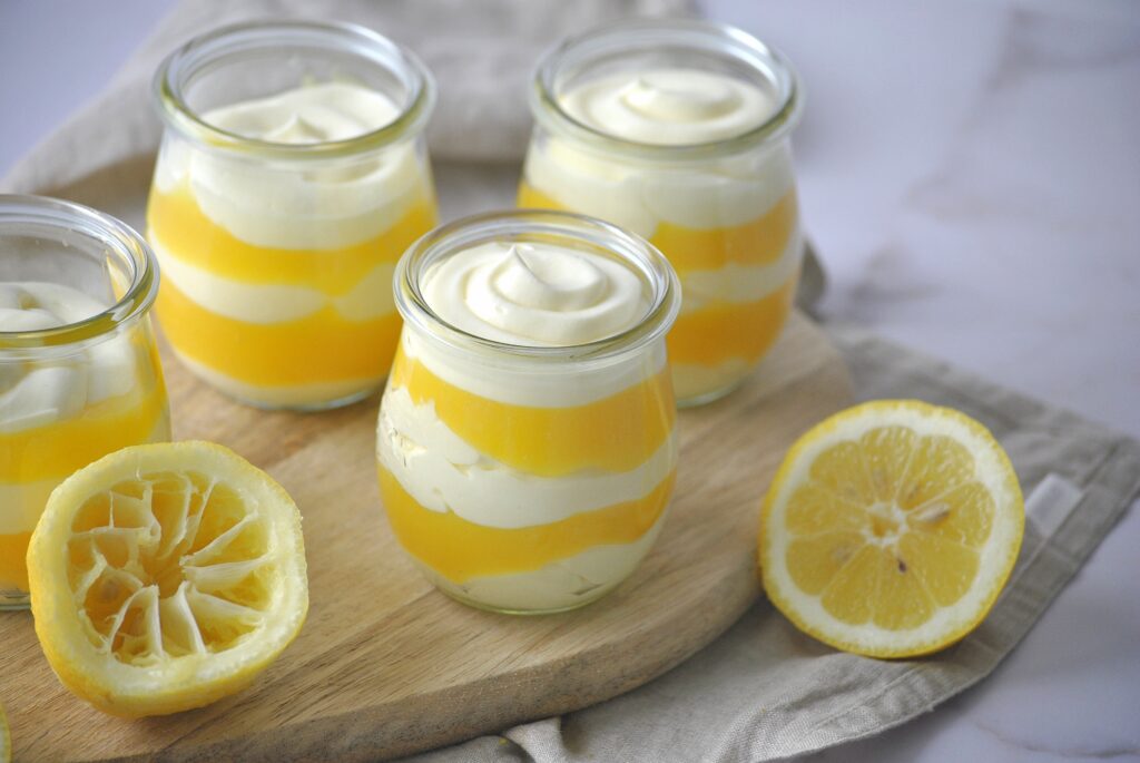 Zitronencreme im Glas mit Mascarpone