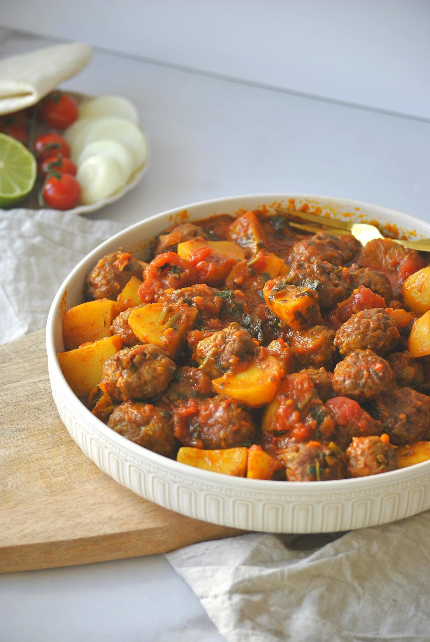 Hackfleischbällchen in Tomatensauce - afghanisches Rezept