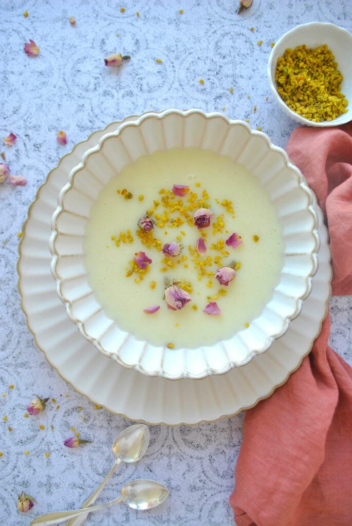 Firni - afghanischer Milchpudding mit Rosenwasser